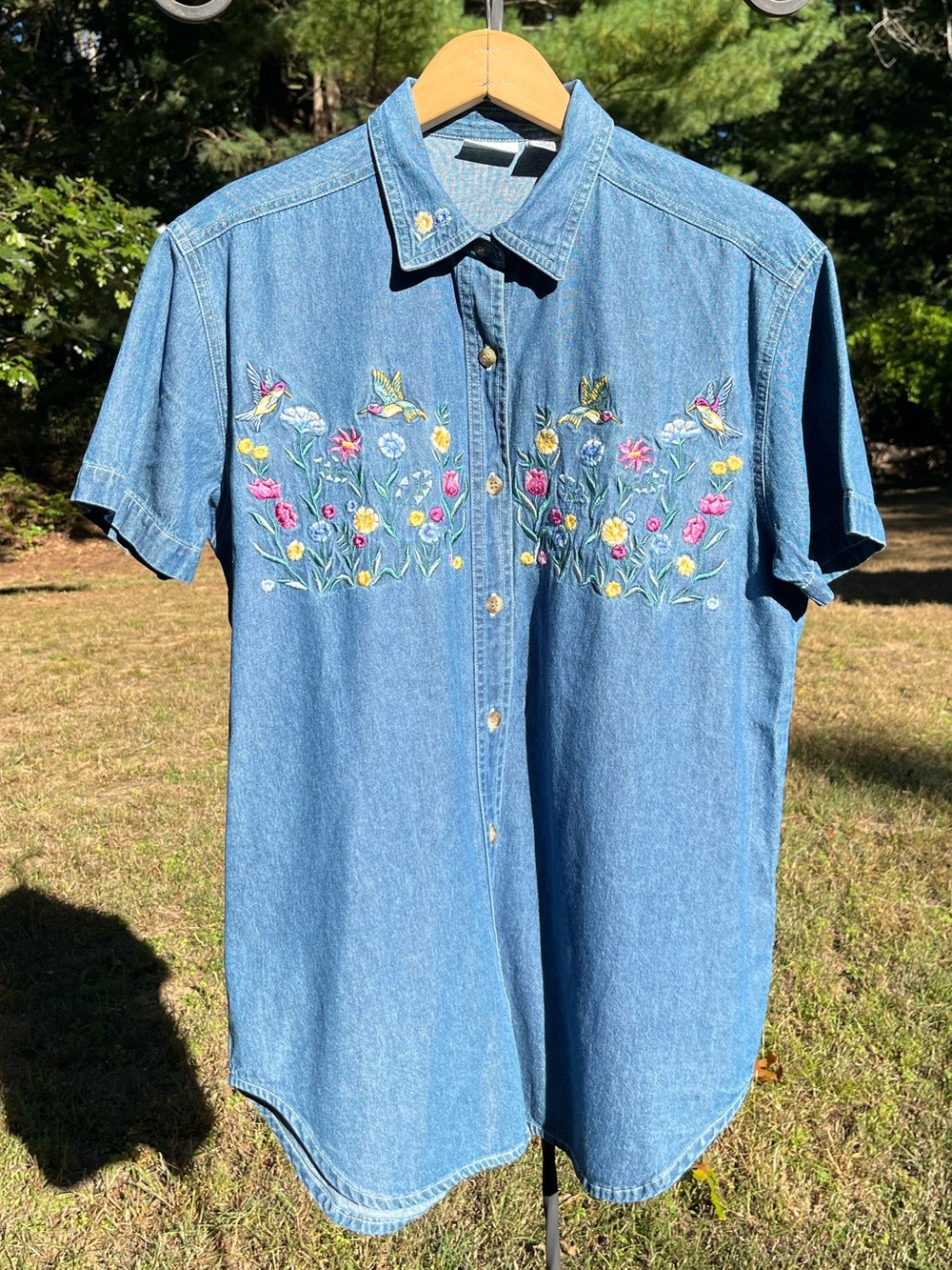 90s Cabin Creek Embroidered Denim Shirt Size S Grandma Whimsy Hummingbird